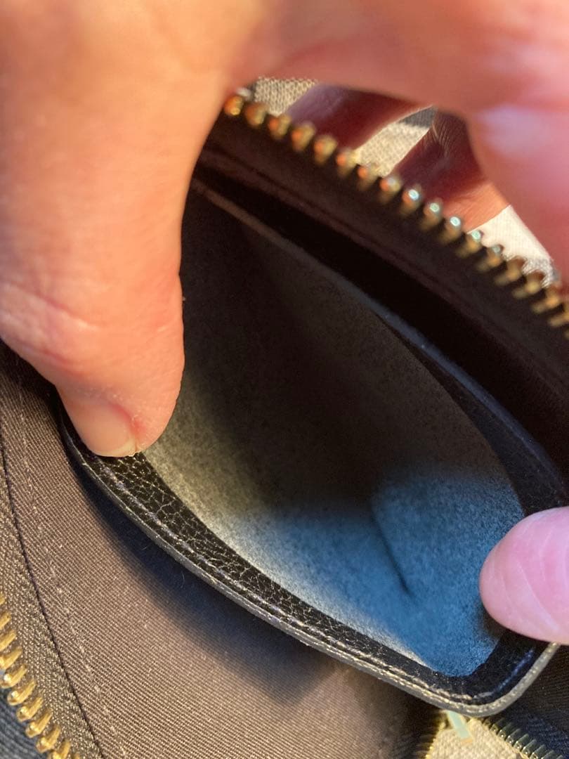 IL BISONTE イルビゾンテ　L字ファスナー　ケース　ブラック