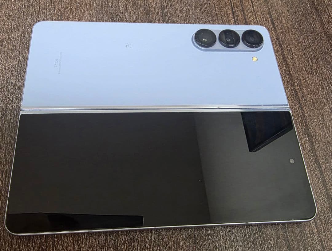 Samsung Galaxy Z Fold 5 au版 本体 +箱、純正カバー付