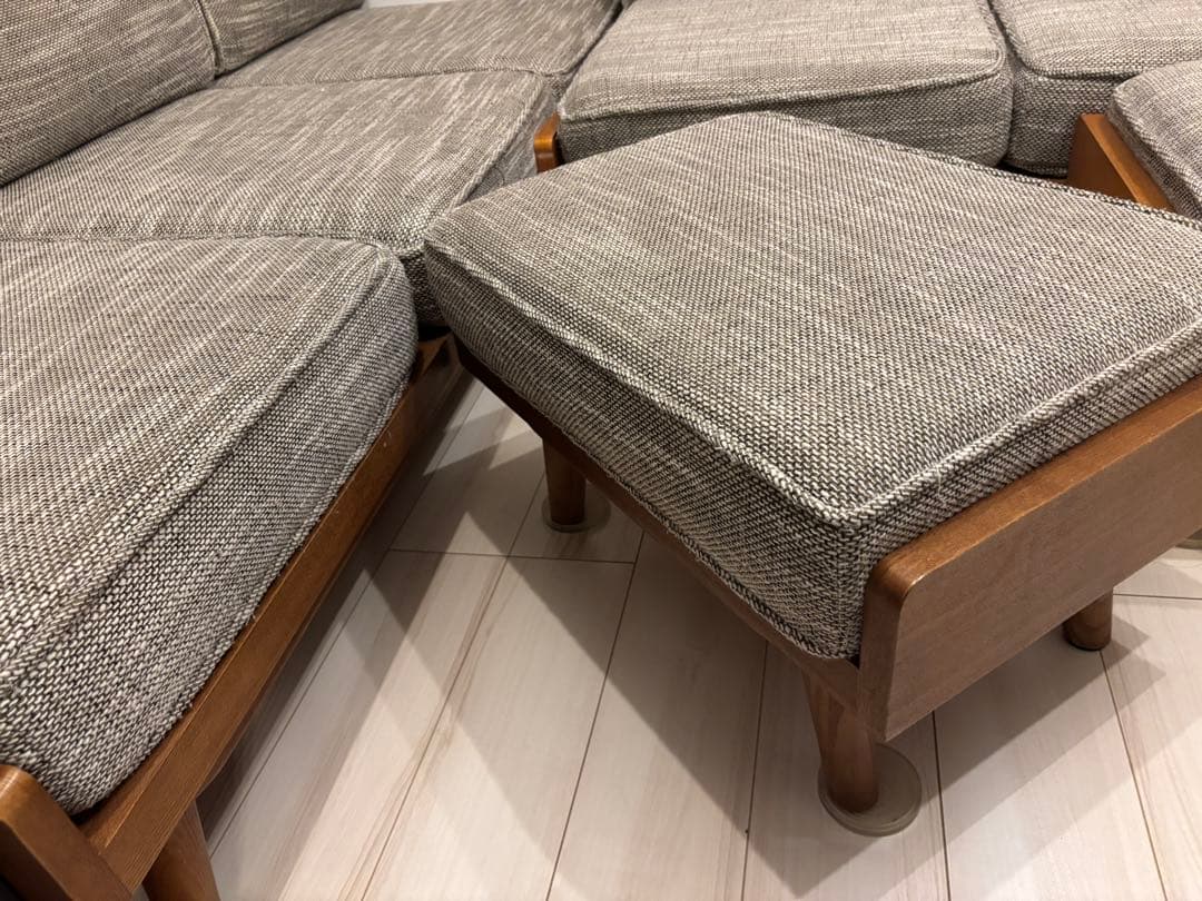 hya☆　3人掛けソファー　ウォルナットカラーページ