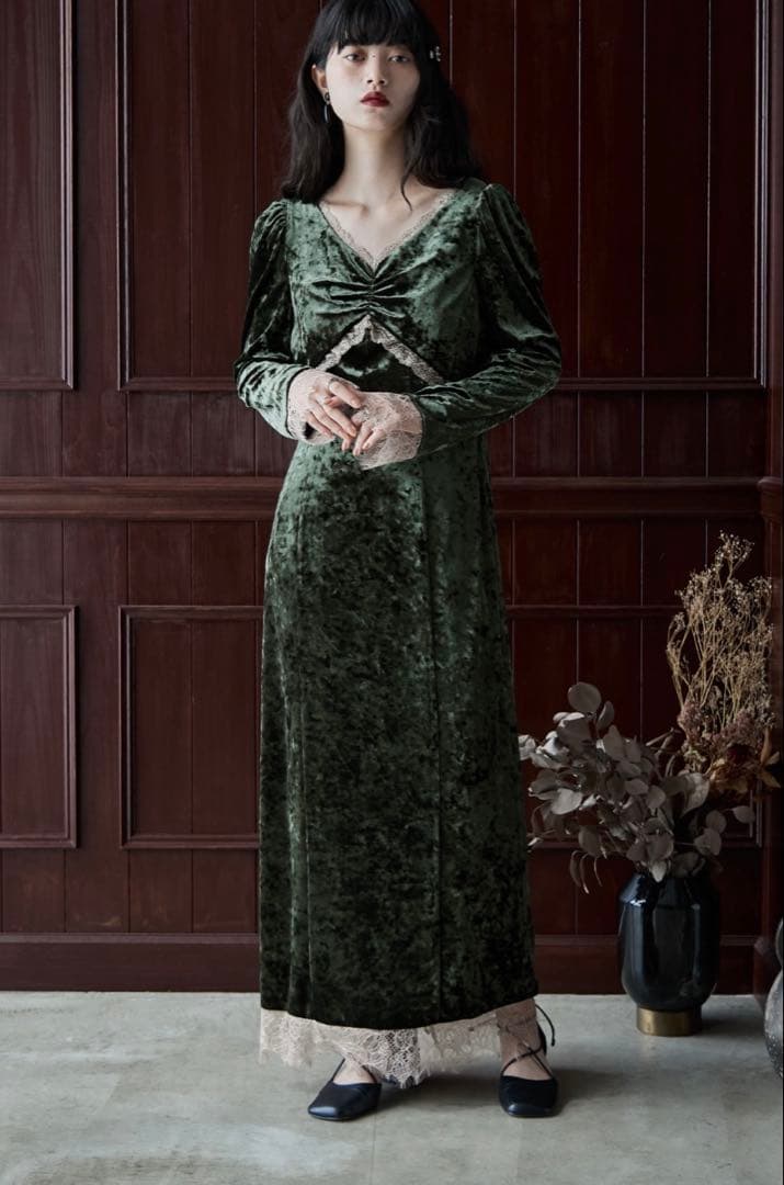 【etoll.】クラッシュベロアランジェリー風ドレス