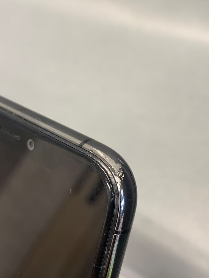 中古　国内版　SIMフリー　iPhone11 Pro 64GB
