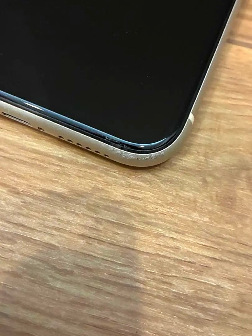 iPhone 11 256GB ホワイト