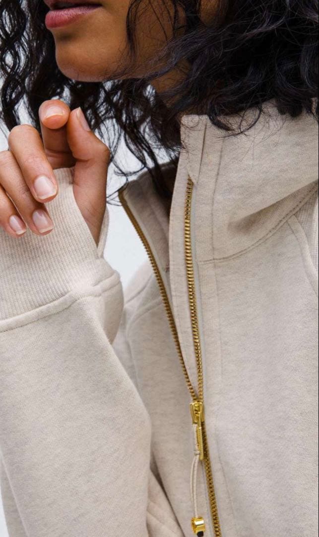 ルルレモン　scuba ゴールド　サイズ6 新品