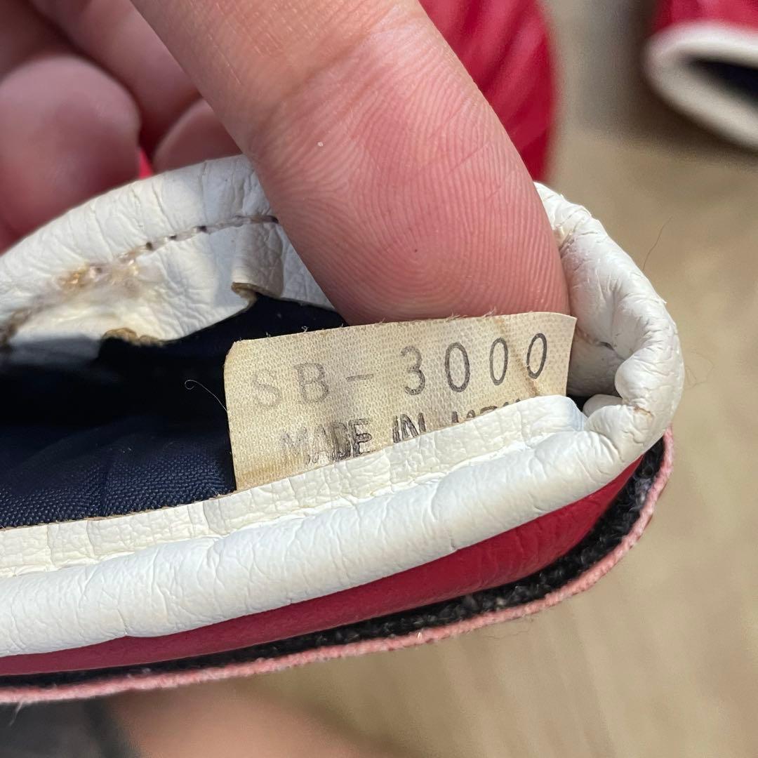 未使用　美品　ウイニング パンチンググローブ　ボクシング　赤　井上尚弥