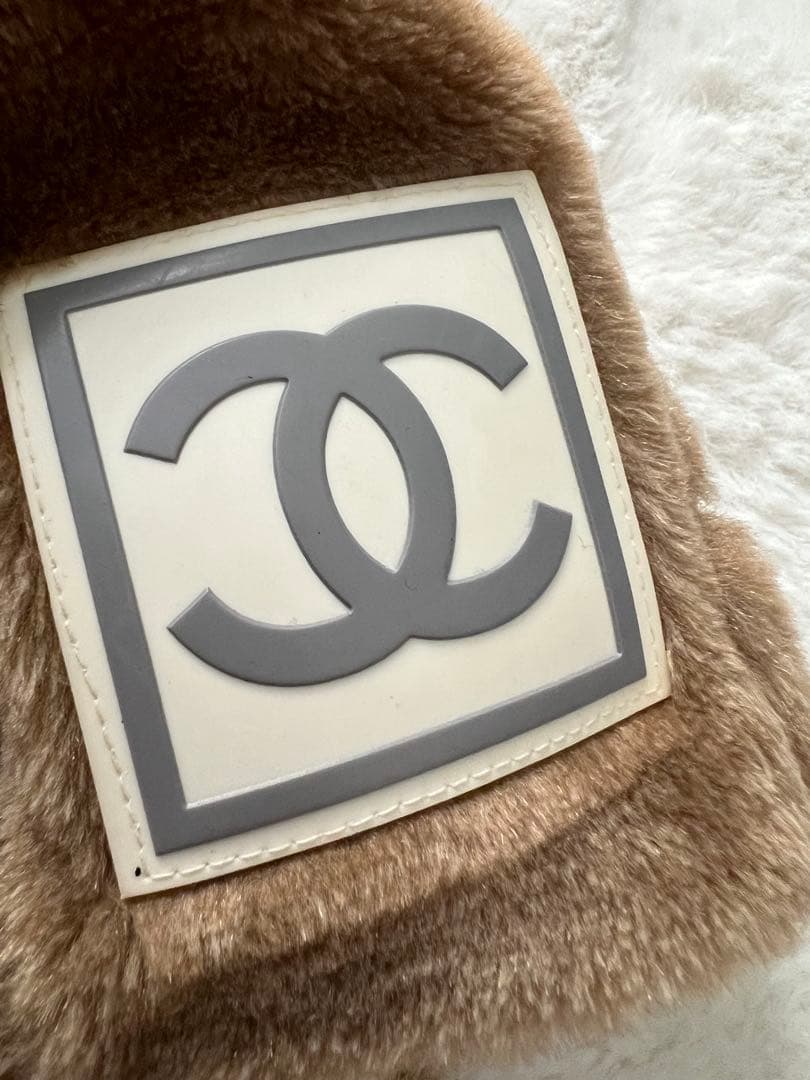 サ*ダ様 CHANEL エコファー　キャップ　2001 ビンテージ