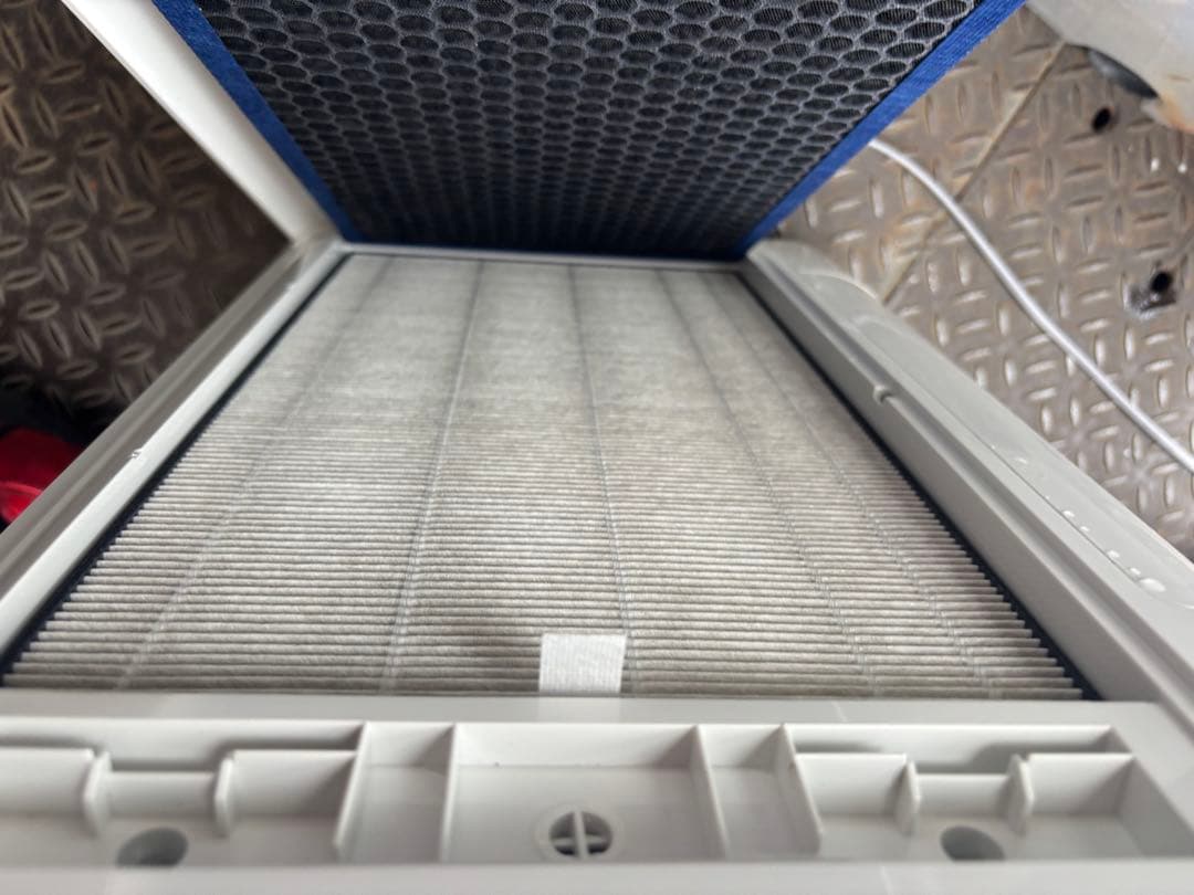 SHARP 加湿空気清浄機 ホワイト　KC-R500Y-W 2022年製