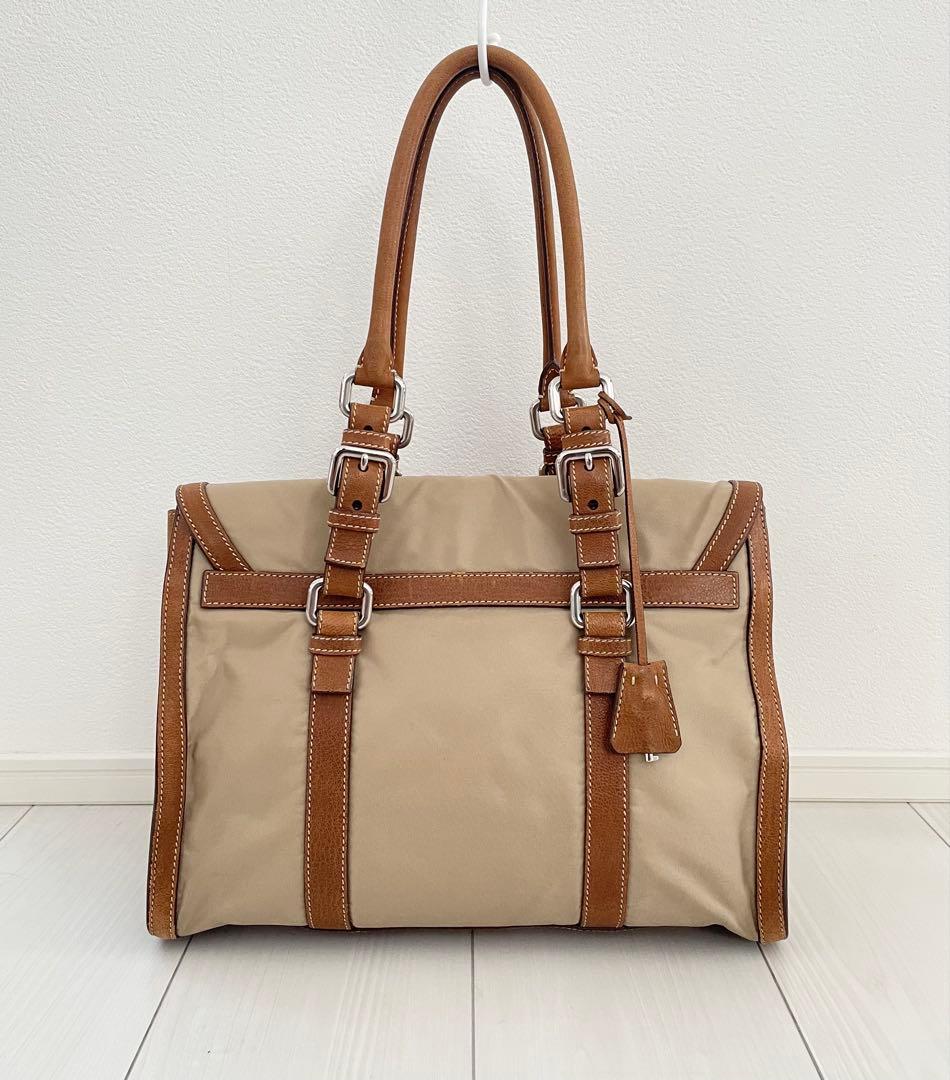 Prada プラダ　Prada Antic Buckles　ショルダーバック