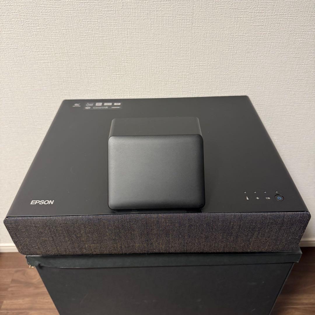EPSON EH-LS500B 超単焦点プロジェクター