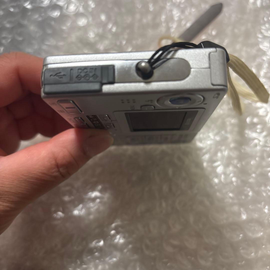 ［動作品］京セラ　デジカメKYOCERA FINECAM SL300R　レッド