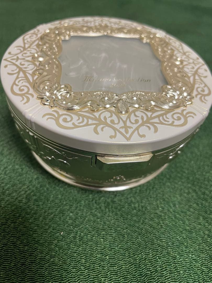 カネボウ　2024年限定ミラノコレクション　フェイスパウダー　使用品と未使用