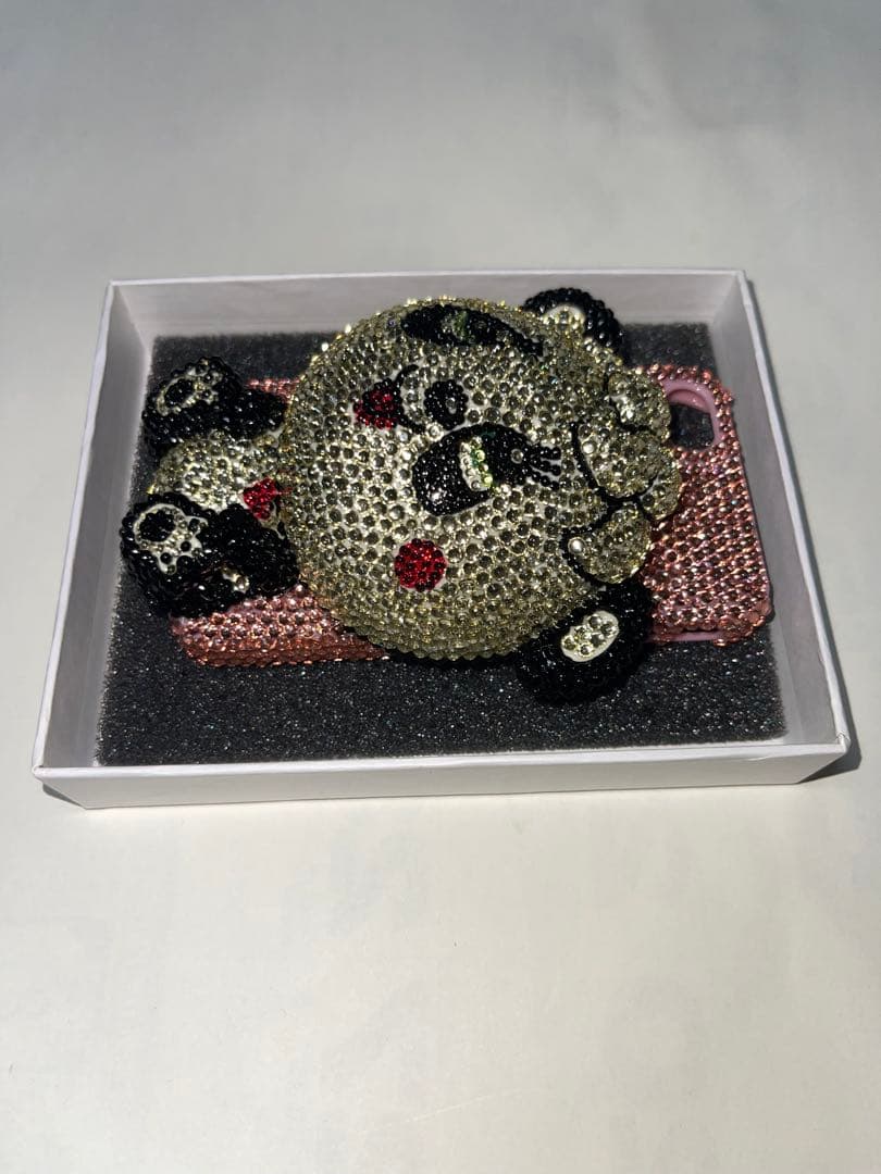 パンダ型ビジューiPhoneケース