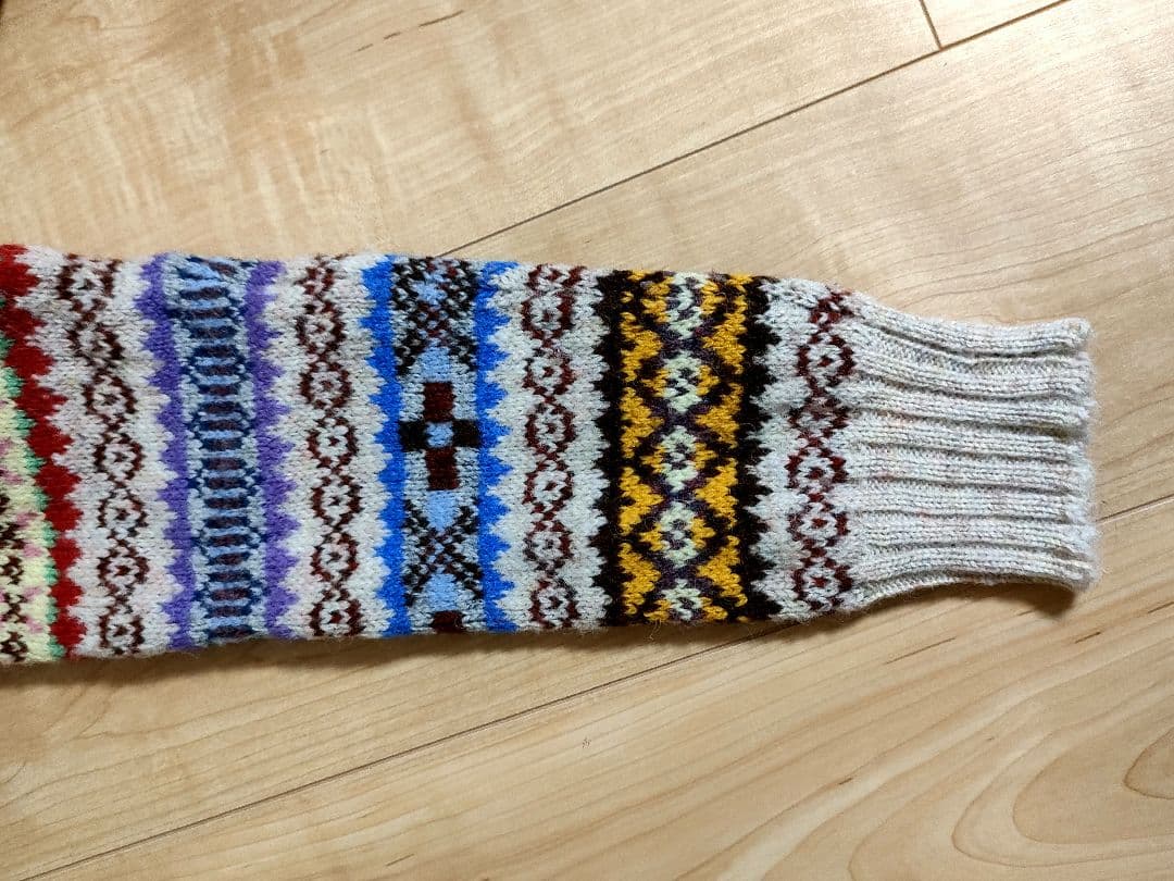 Jamieson’s　fennica beams別注　ラウンドカラーカーディガン