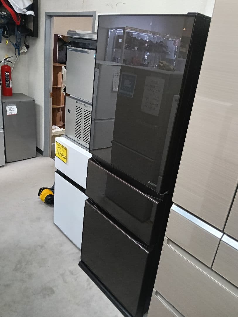 y【送料無料】三菱　2022年製　330L MR-CG33EG-T1形