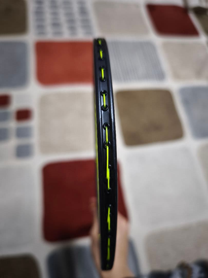 ※最終価格　超美品　廃盤品 ヨネックス　ナノフレア800 4UG6