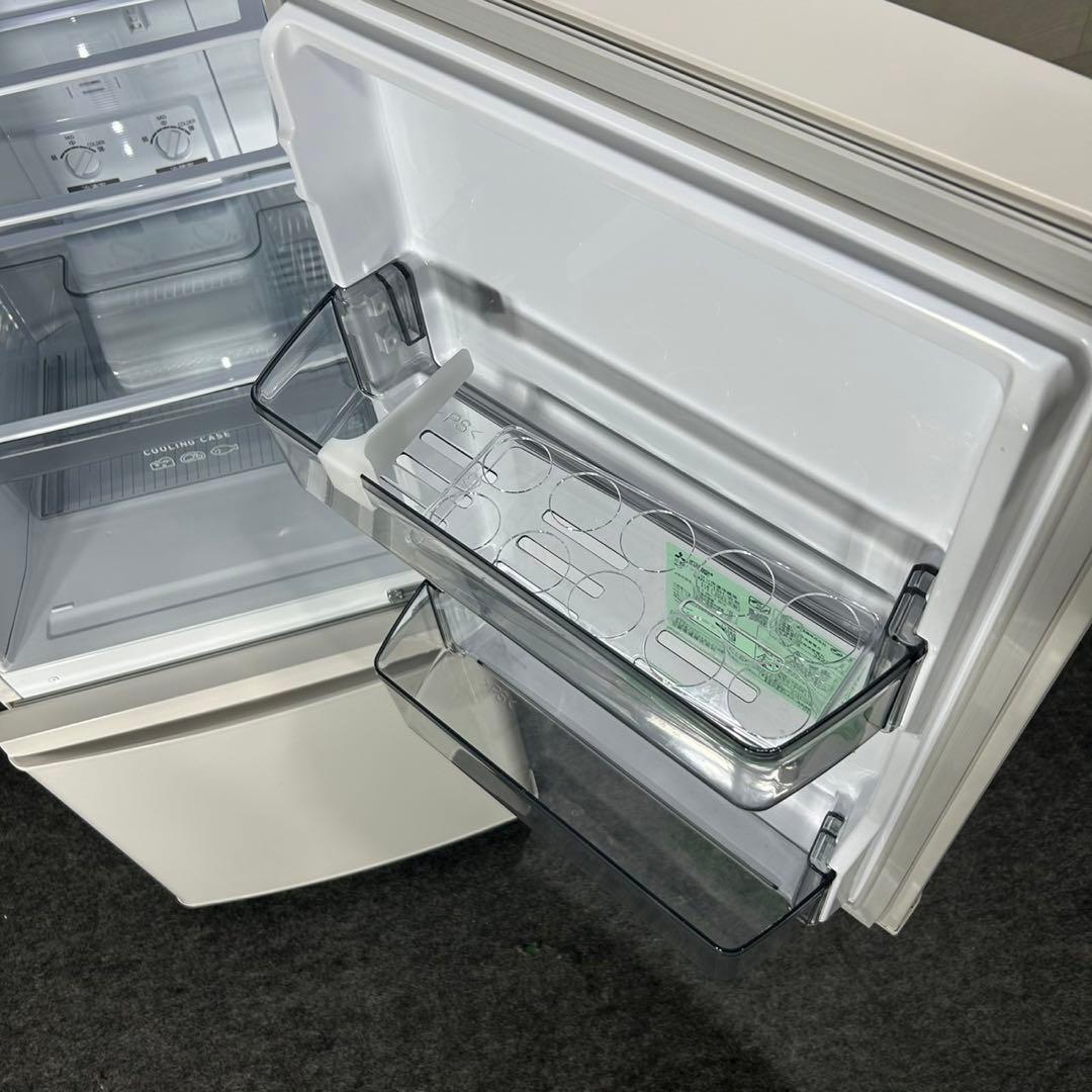 MITSUBISHI 冷蔵庫 146L 高年式 2023年 ホワイト d3388