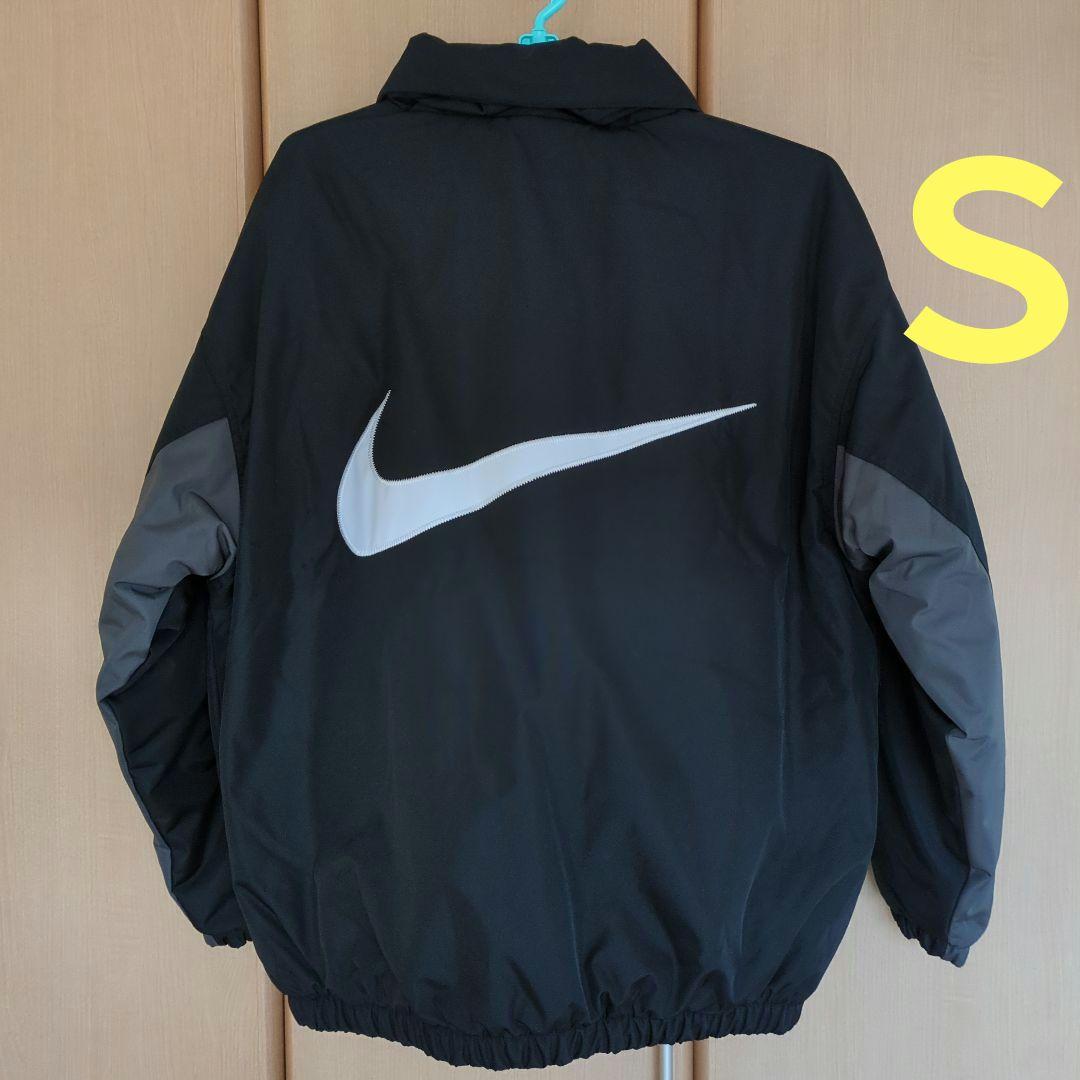 【専用】美品　NIKE　ソロスウッシュ　パファー 黒 ナイロンジャケット 中綿入