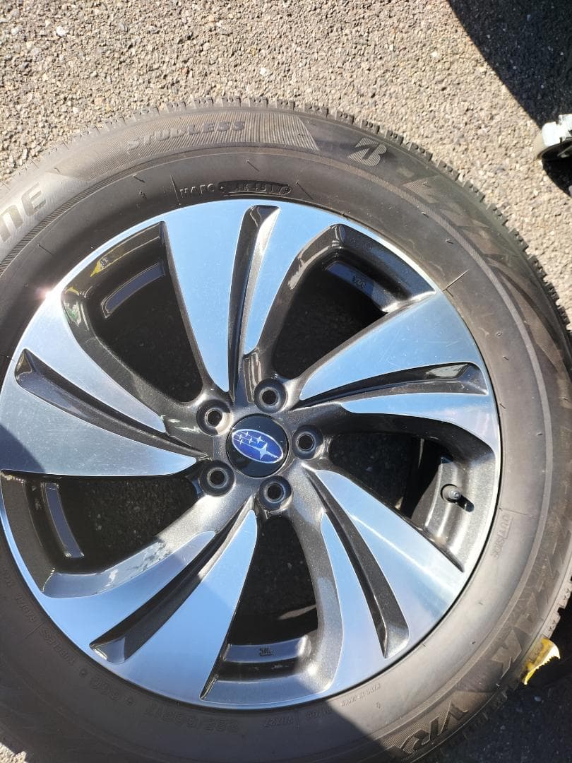 きんしゃちさん専用☆ブリヂストン スタッドレスセット 225/60R17