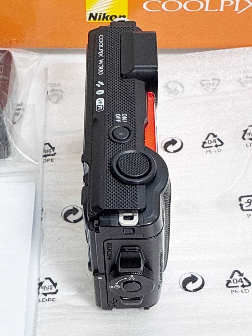 美品！Nikon COOLPIX W300 オレンジ