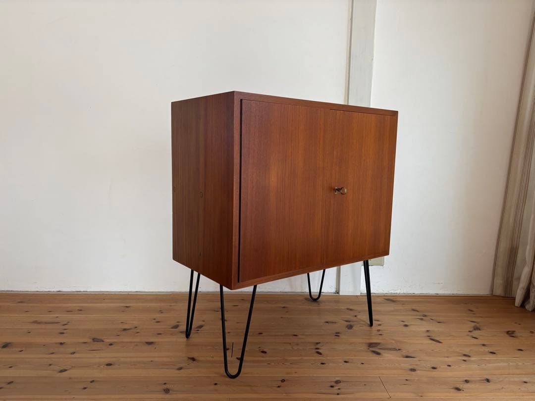 北欧ヴィンテージ　チーク　キャビネット