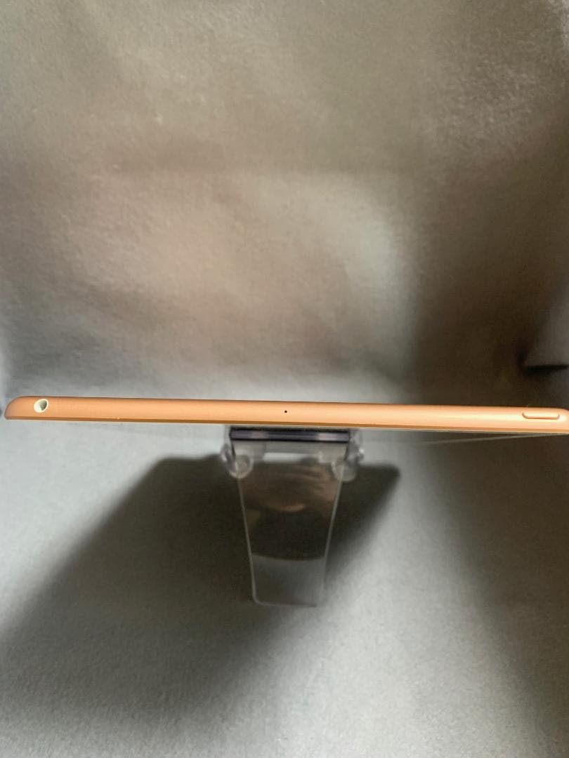 超美品 iPad 第7世代 10.2インチ 128GB WiFi版 ゴールド色