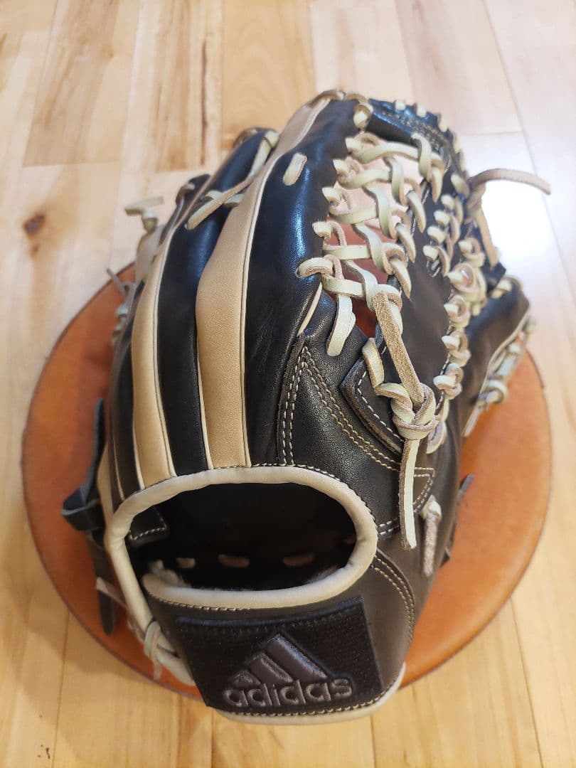 アディダス　グローブ　軟式