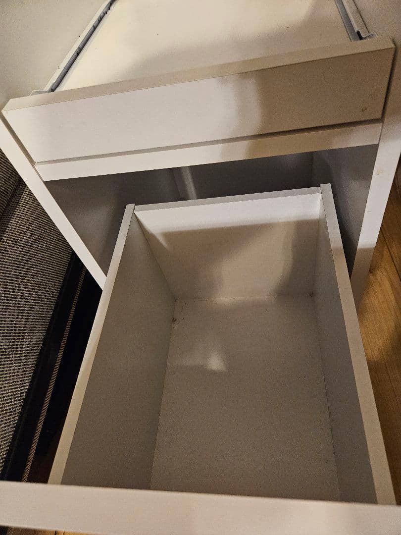 ロウヤ　LOWYA 食器棚　スリム