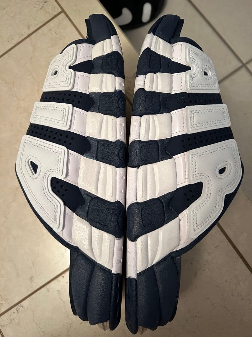 29cm NIKE モアアップテンポサンダル