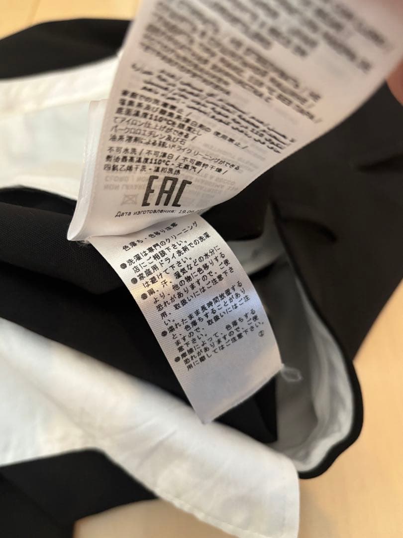 三*形様 【現行新作】FERRAGAMO フェラガモ バミューダパンツ 黒46ウ