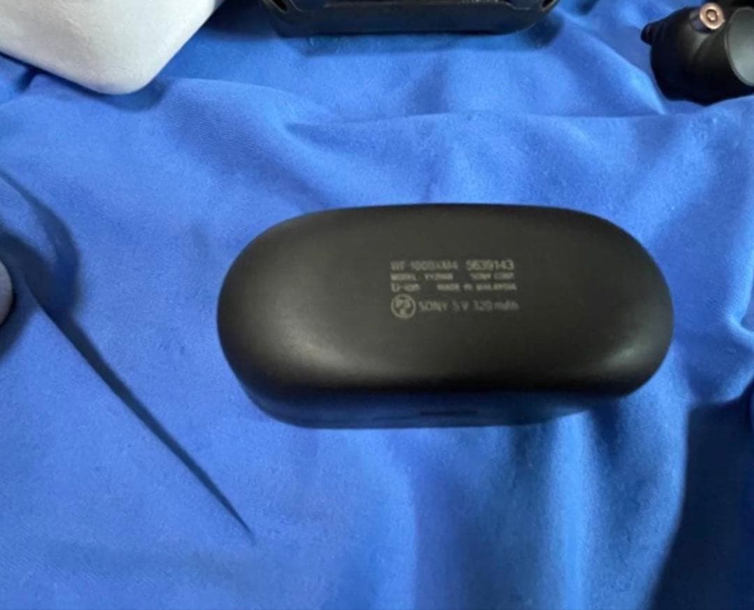 Sony WF-1000XM4 ブラック + ケース 完動品