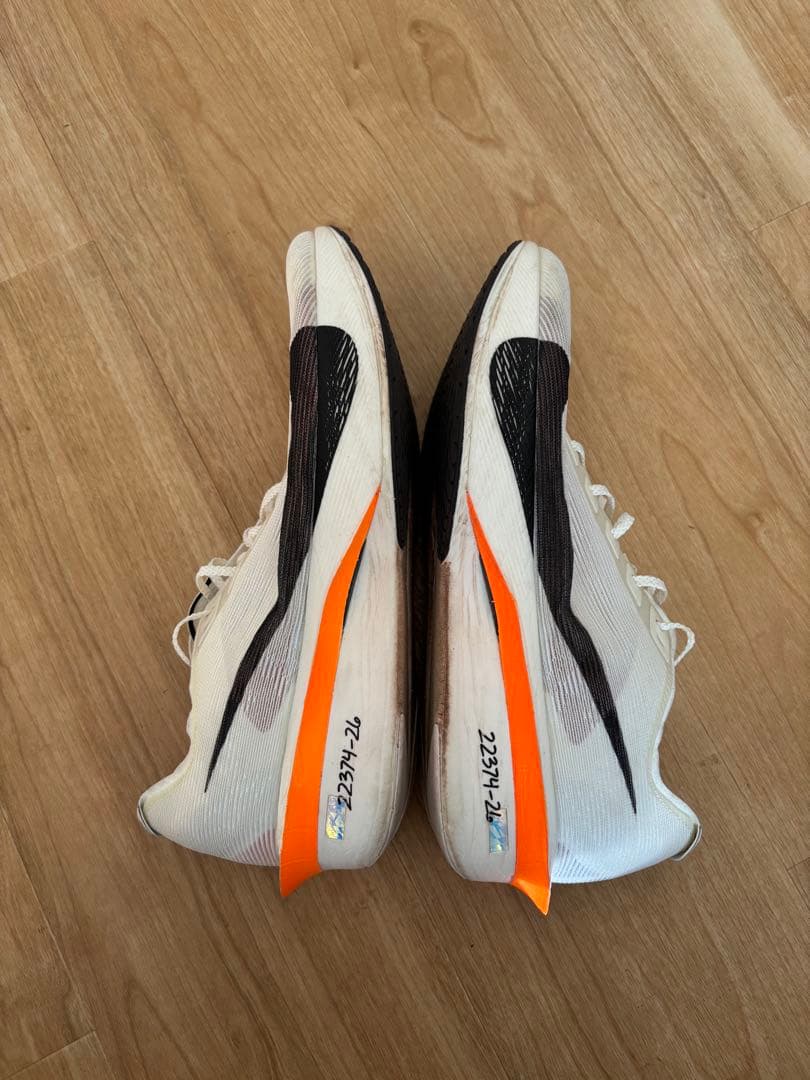 スパイク・シューズ Nike ZoomX Vaporfly 4% Flyknit 27cm