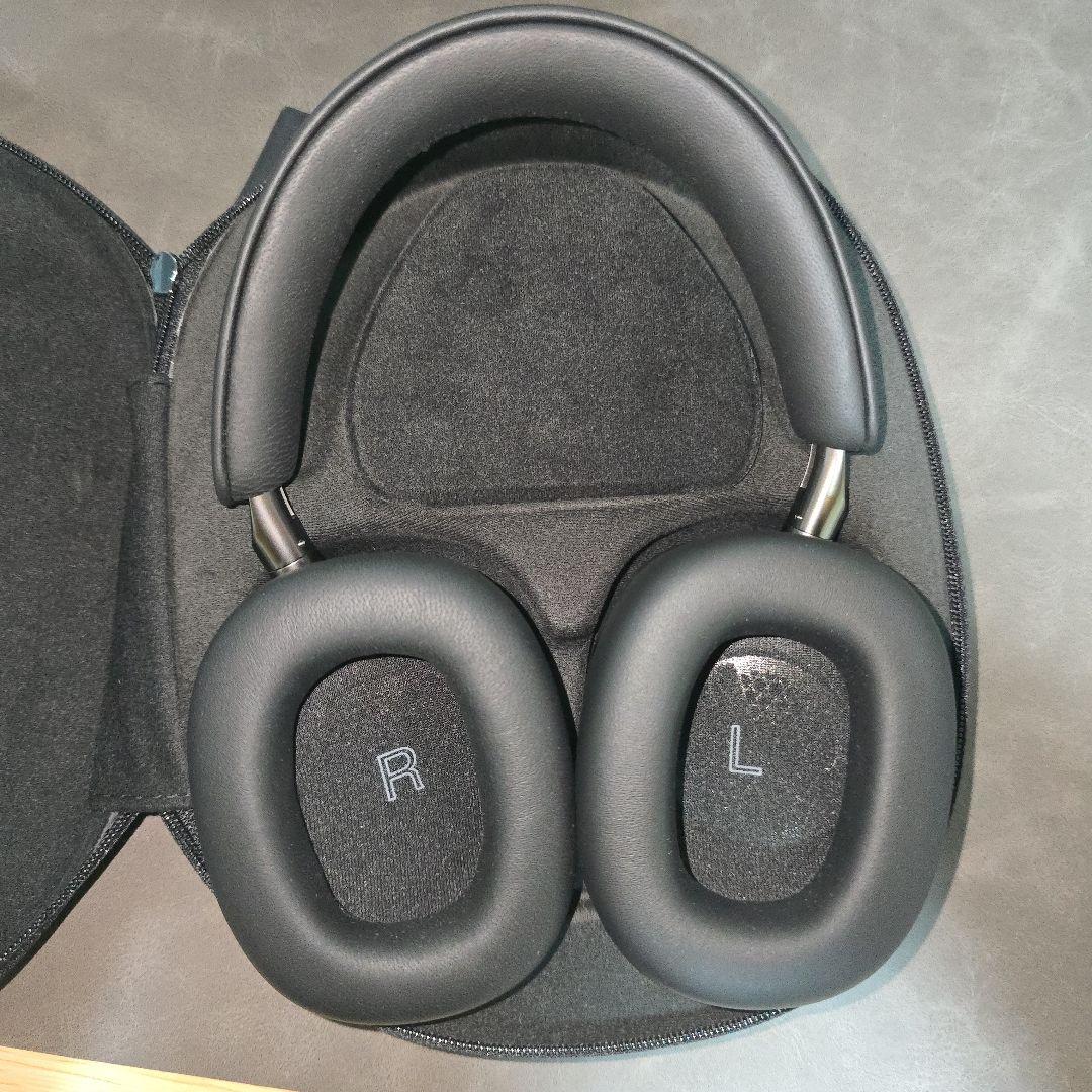 大*郎様 美品Bowers & Wilkins Px8 ワイヤレスヘッドホン