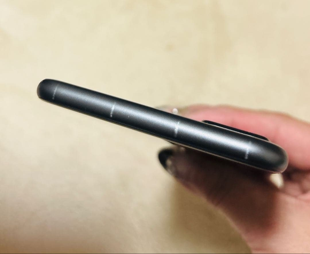 iPhone 8 Plusスペースグレイ 64GB SIMフリー