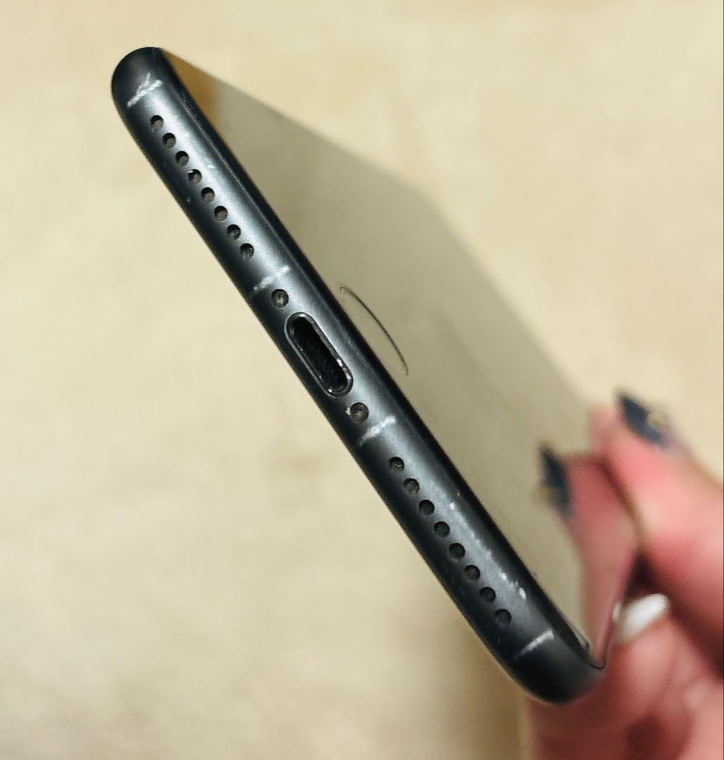 iPhone 8 Plusスペースグレイ 64GB SIMフリー