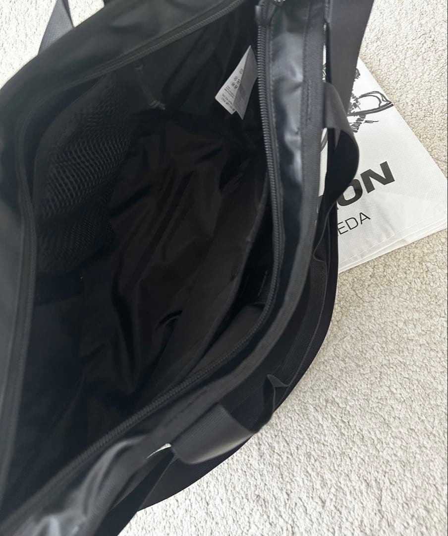 新品同様！SALOMON＊ショルダーバッグ S 15L LC2723400-13