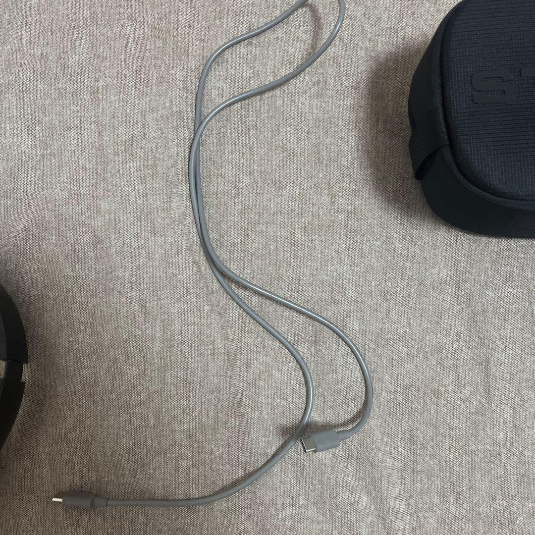 beatsとstussyのコラボヘッドホン