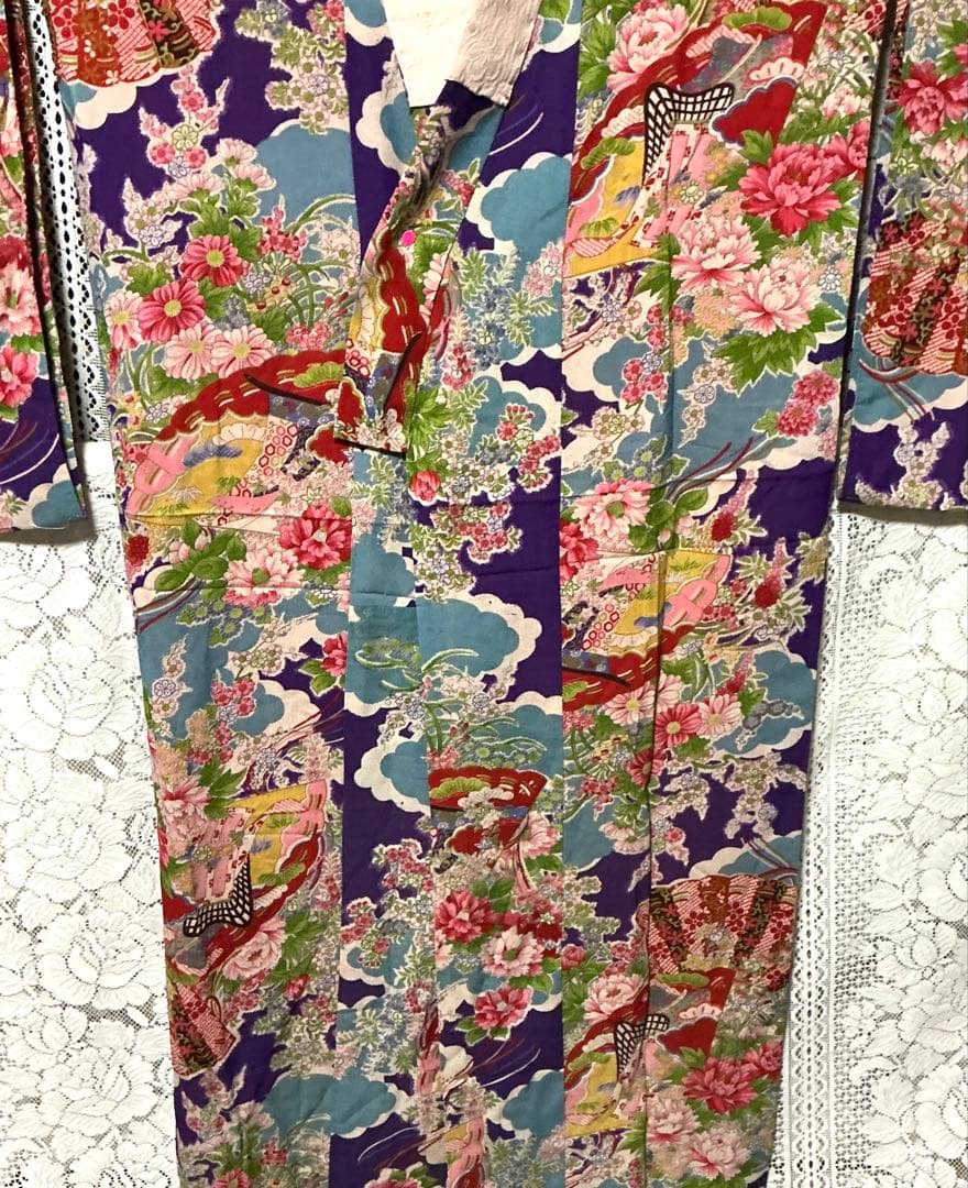 【アンティーク・大正ロマン】鮮やかな総柄の長襦袢　正絹　希少　A511