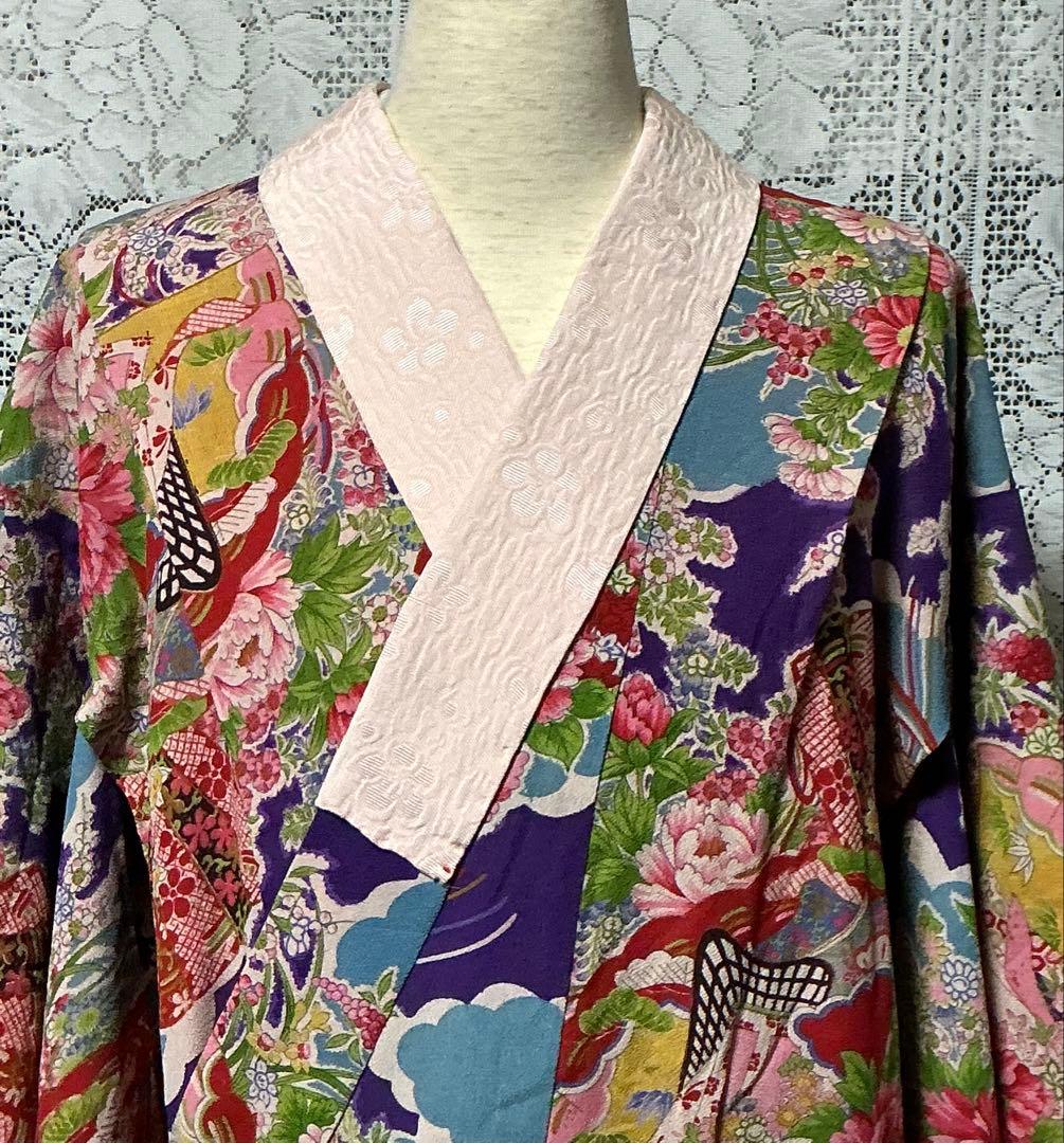 【アンティーク・大正ロマン】鮮やかな総柄の長襦袢　正絹　希少　A511