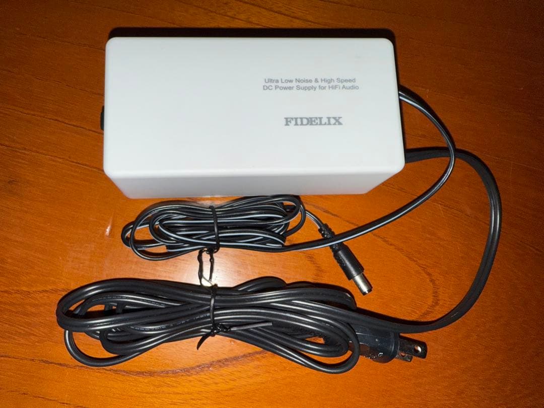 FIDELIX PCオーディオ用ACアダプター 9V/0.7A/2.1φ