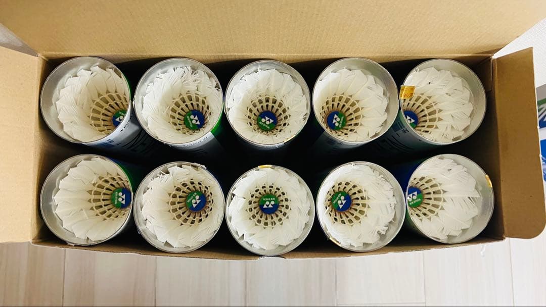 NEW OFFICIALバドミントンシャトル中古10本セット　ニューオフィシャル