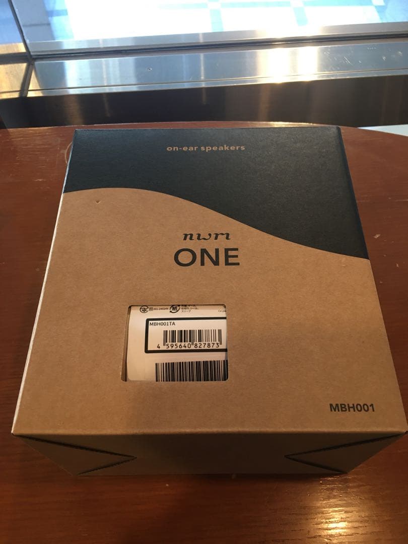 nura ONE ワイヤレスヘッドホン