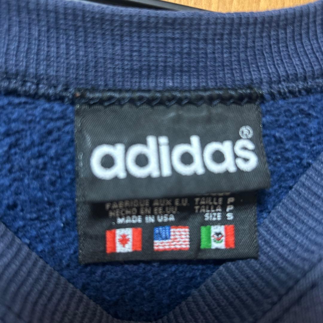 adidas ネイビー トレーナー　古着