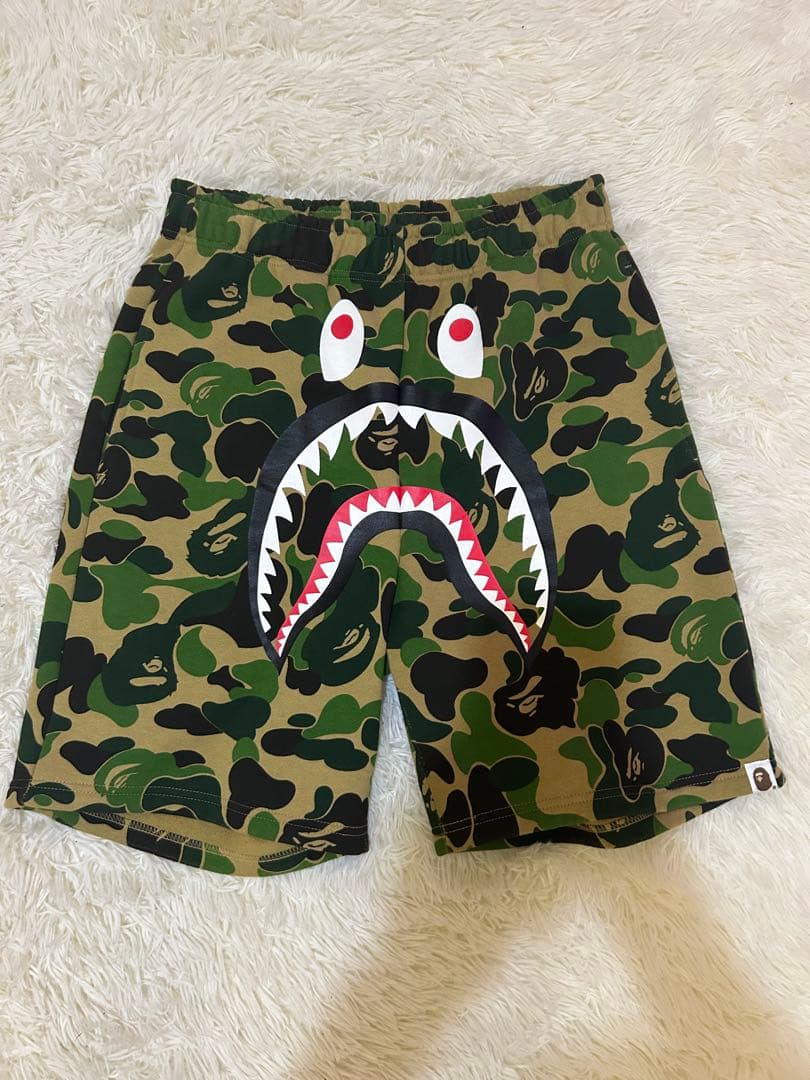 BAPE シャーク ショーツ 迷彩 Mサイズ A BATHING APE