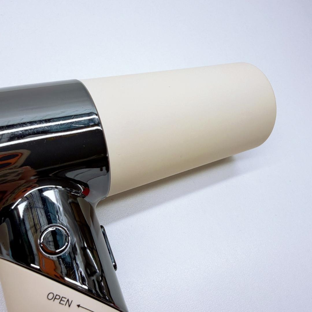 《ほぼ未使用》 KINUJO 絹女 ドライヤー キヌジョ