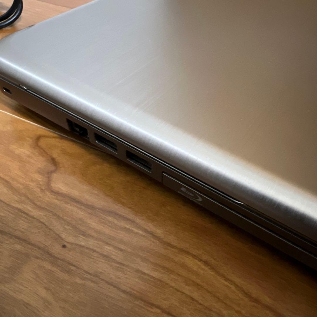 TOSHIBA dynabook / Core i7 17.3型ワイド 1TB