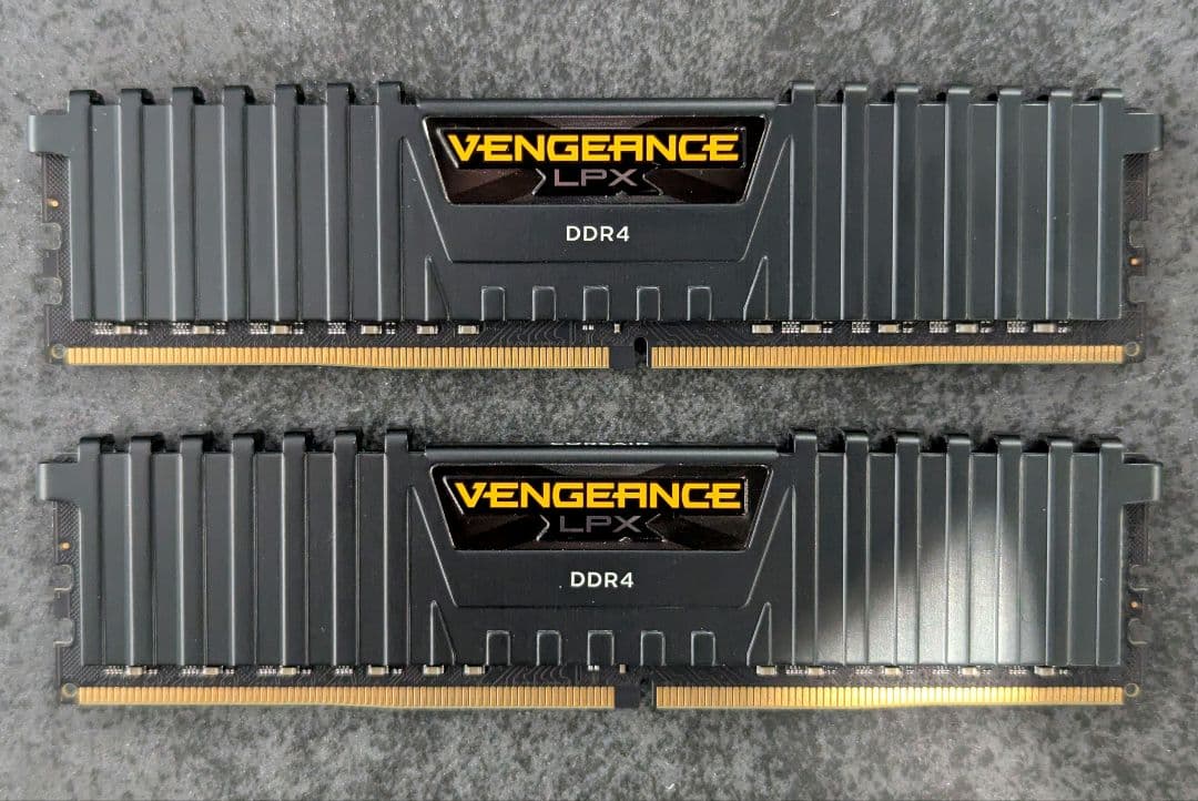 Corsair 64GB(32GB×2) DDR4 3200MHz