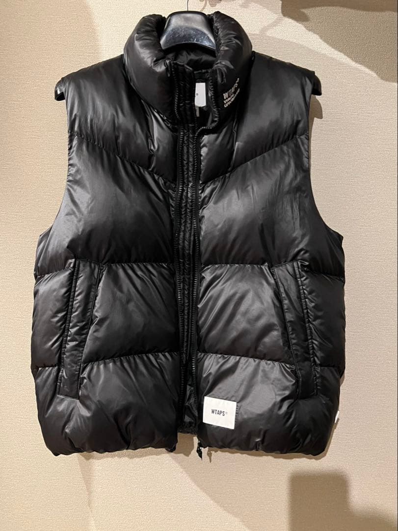 ま*ん様 WTAPSダウンベスト 222BRDT-JKM01 ブラック 03