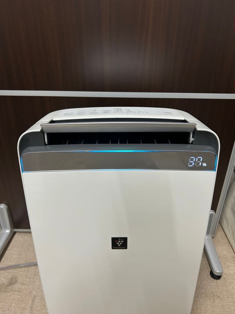 SHARP シャープ　衣類乾燥　除湿機　CV-H180-WP