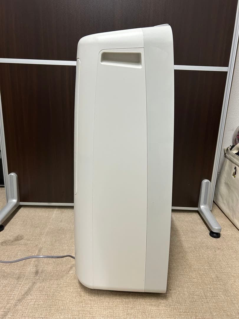 SHARP シャープ　衣類乾燥　除湿機　CV-H180-WP