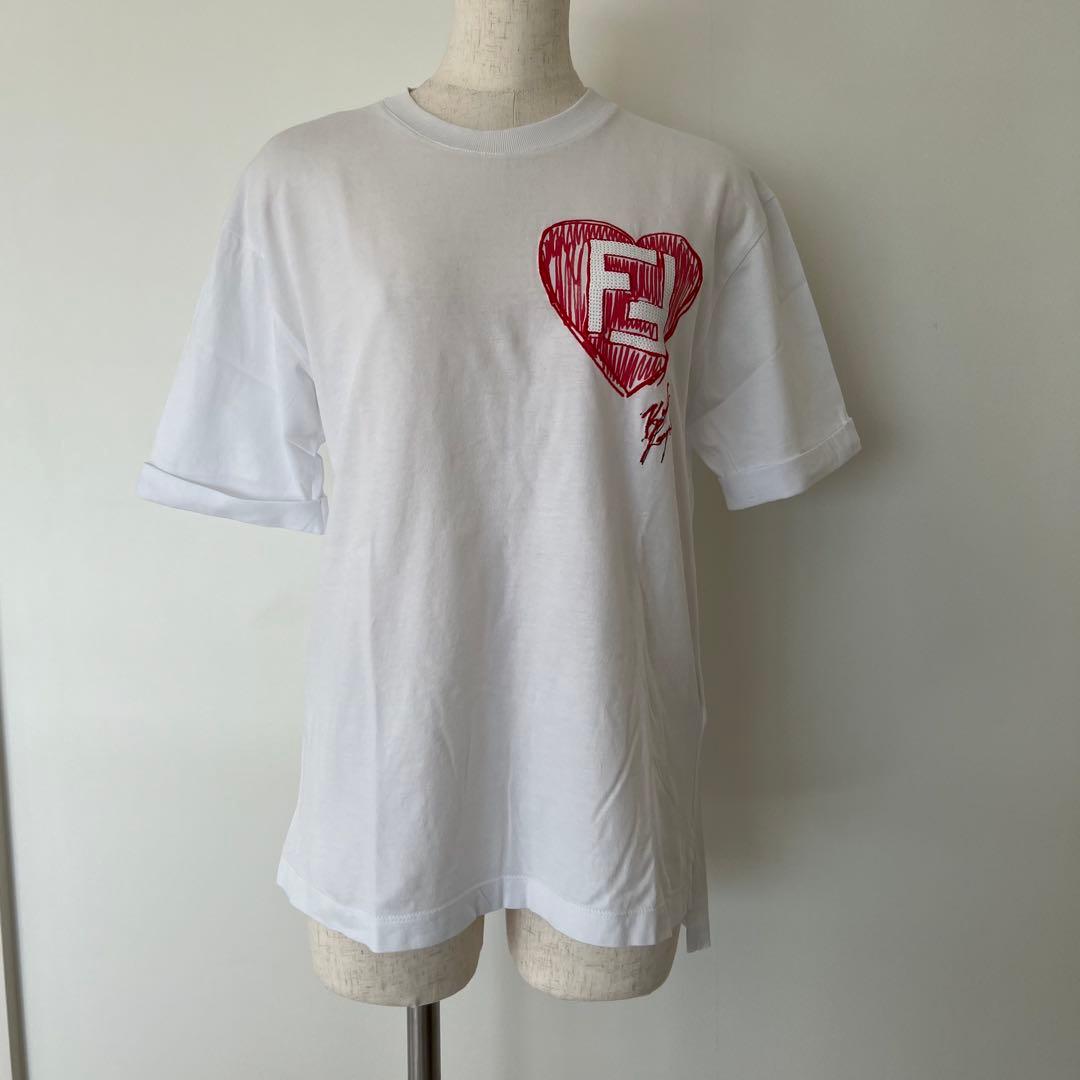 お値下げ‼️FENDIフェンディ.Ｔシャツ
