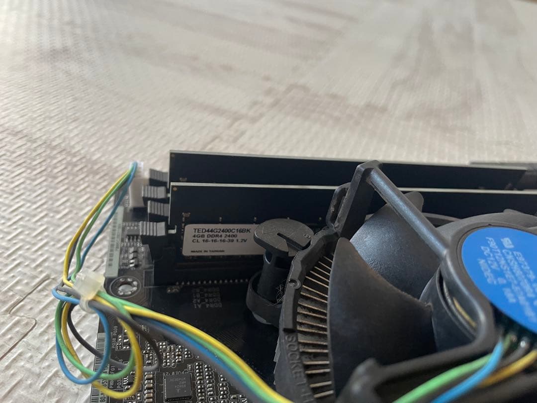 I3+8100 とASRock Z370 Pro4 ram8g